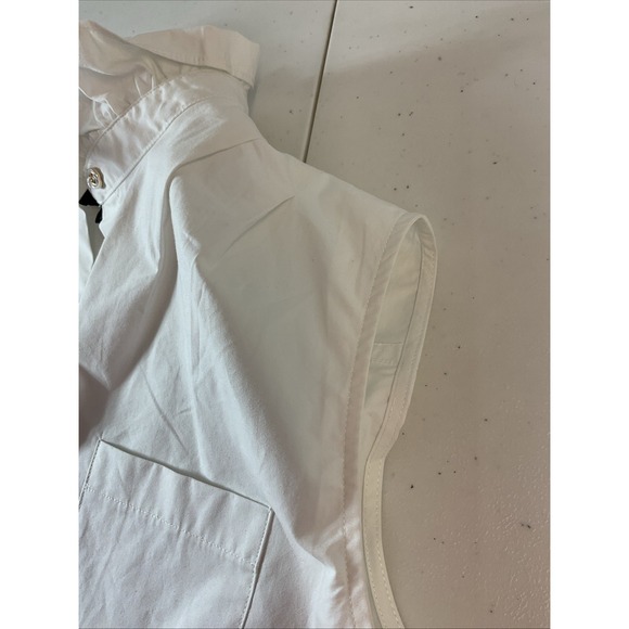 Classic White Ruffle-Neck Button Shirt and Sleeveless Top Set - White - Picture 5 of 16